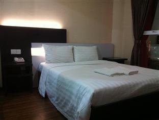 Hotel Sixty Six Малакка Экстерьер фото